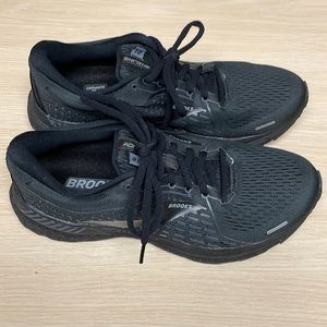 Women’s Brooks Adrenaline 21 Running Shoes- All Black - Worn Once